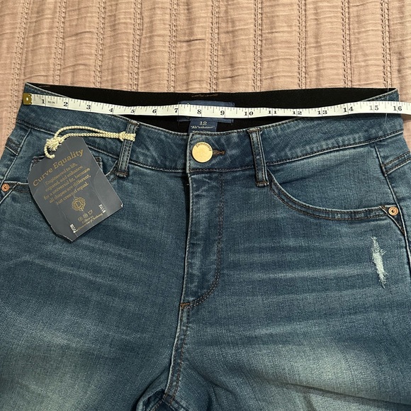New Democracy  "Ab"solution Itty Bitty Bootcut Jeans - Picture 9 of 15